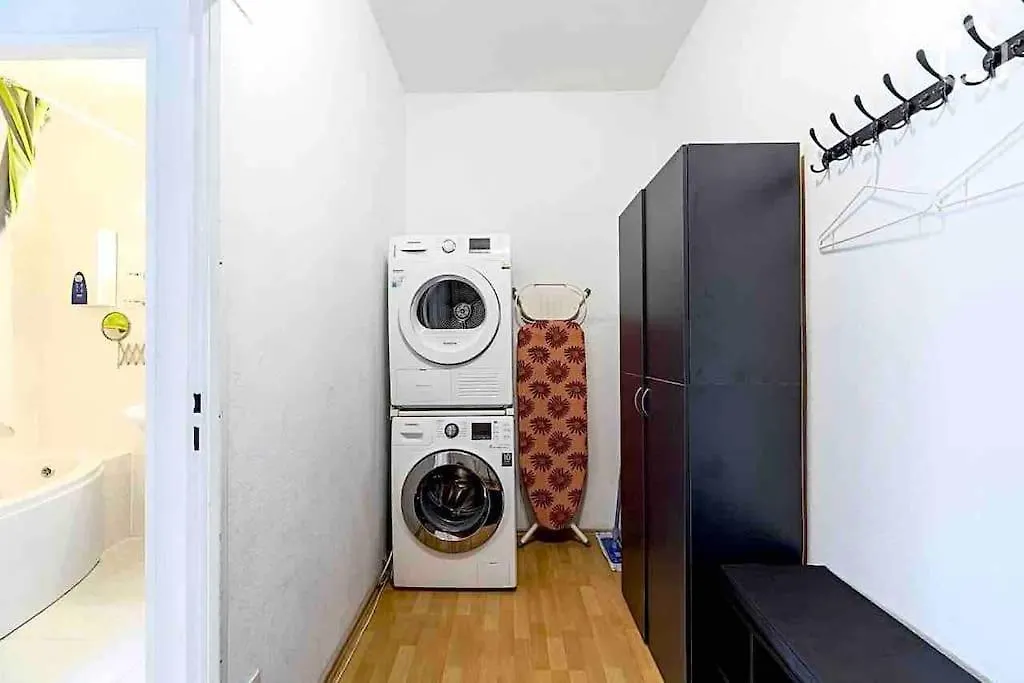 Modern & Bright Apartment +Parking @Kurfuerstendamm Berlin