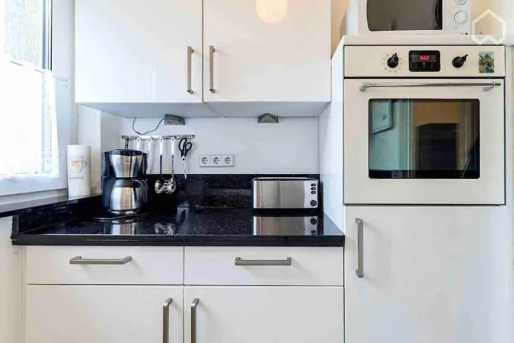Modern & Bright Apartment +Parking @Kurfuerstendamm Berlin